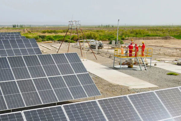 500 MW Solar Project in Tarim Oilfield, Yecheng County, China (2)
