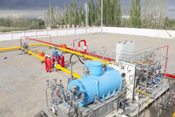 500 MW Solar Project in Tarim Oilfield, Yecheng County, China (3)